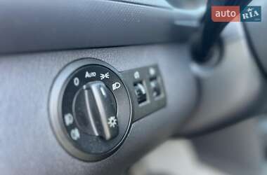 Мінівен Volkswagen Caddy 2010 в 