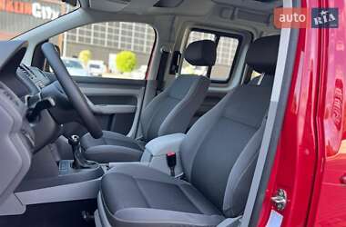 Мінівен Volkswagen Caddy 2010 в 