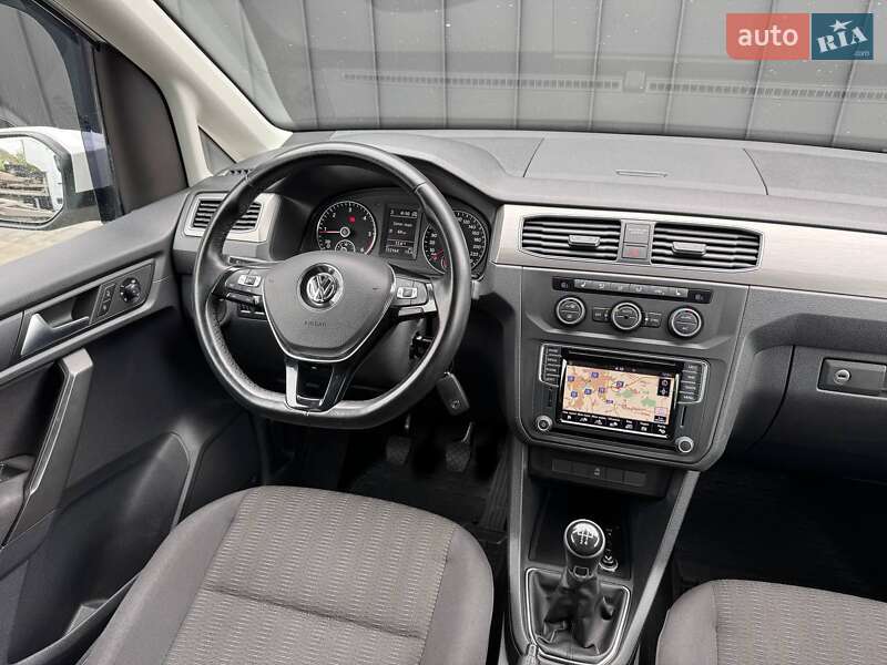 Минивэн Volkswagen Caddy 2016 в Луцке