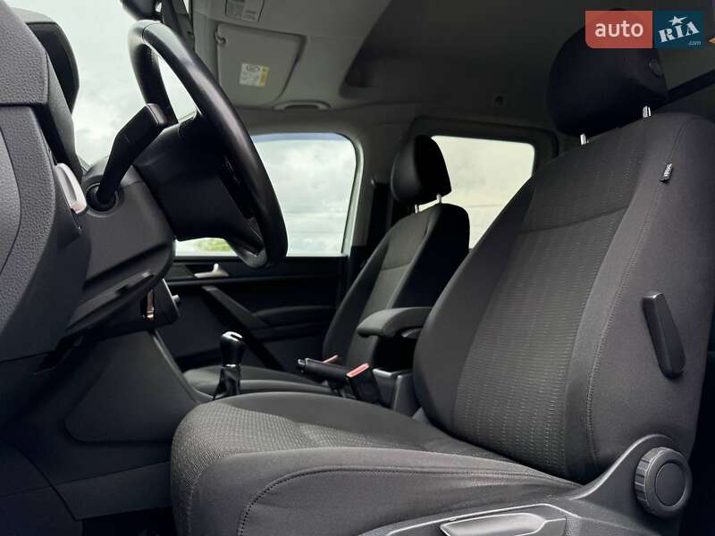 Минивэн Volkswagen Caddy 2016 в Луцке