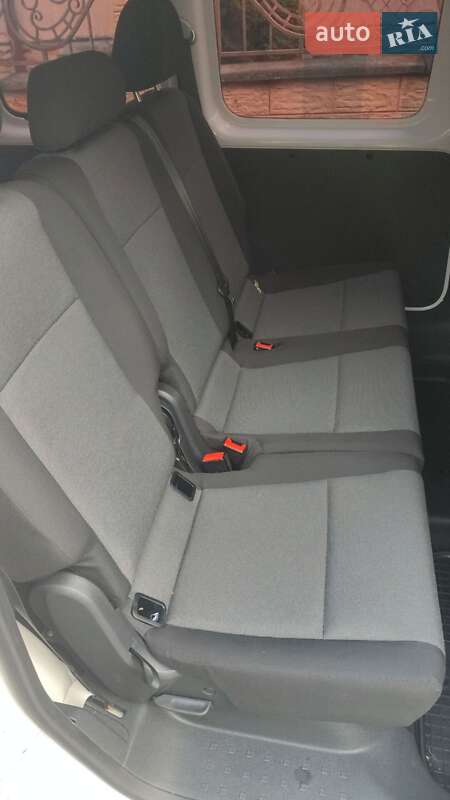 Мінівен Volkswagen Caddy 2016 в Великому Березному