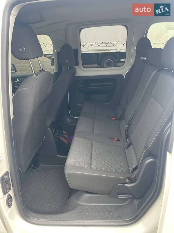 Минивэн Volkswagen Caddy 2016 в Одессе