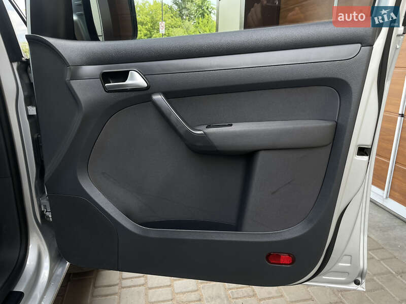 Минивэн Volkswagen Caddy 2015 в Бердичеве
