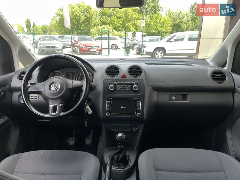Минивэн Volkswagen Caddy 2015 в Бердичеве