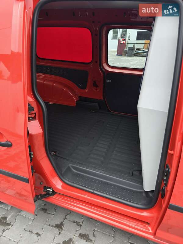 Грузовой фургон Volkswagen Caddy 2020 в Гусятине