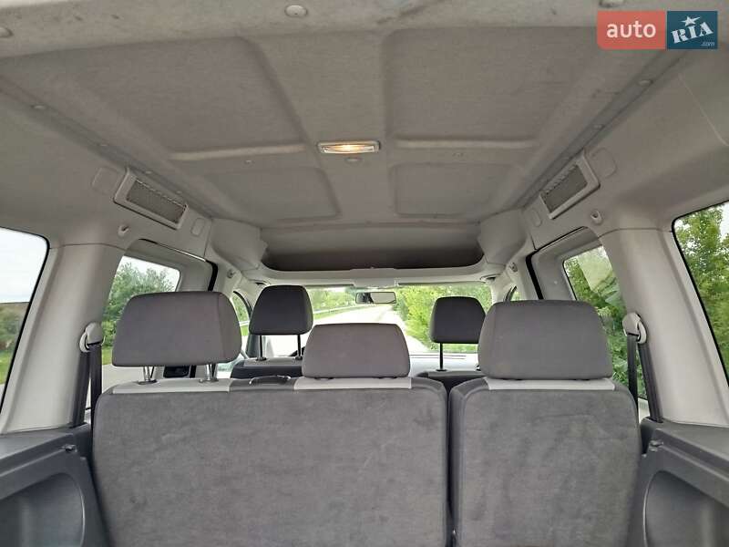 Мінівен Volkswagen Caddy 2013 в Нововолинську