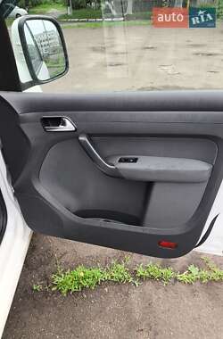 Минивэн Volkswagen Caddy 2012 в 