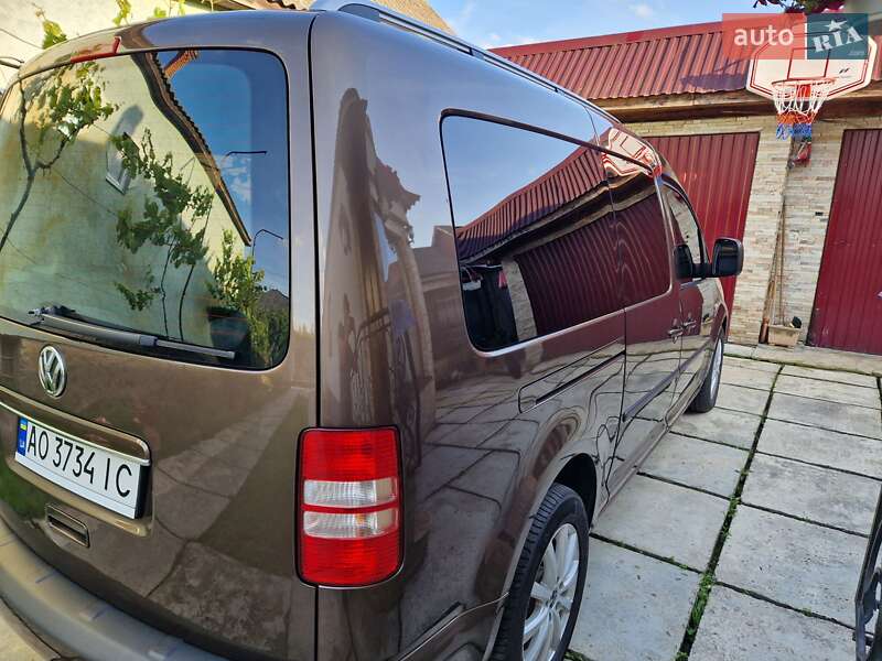 Минивэн Volkswagen Caddy 2013 в Виноградове