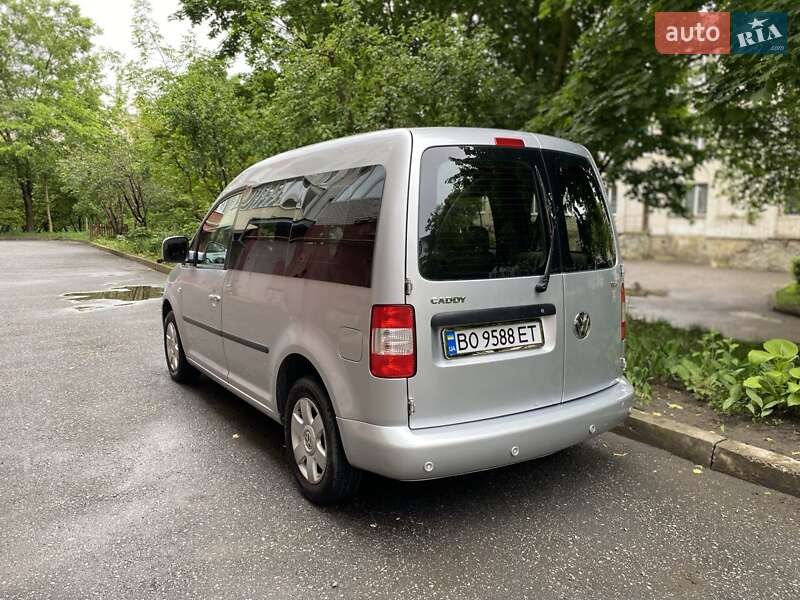 Минивэн Volkswagen Caddy 2010 в Тернополе