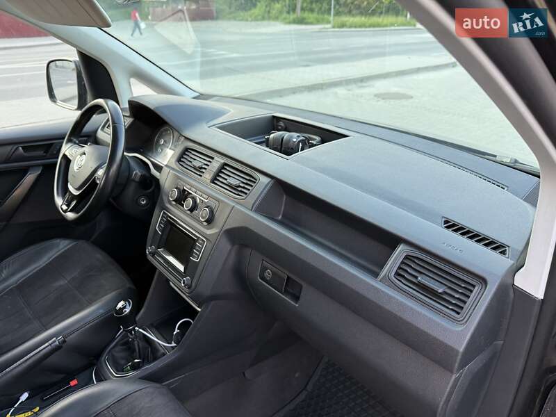 Вантажний фургон Volkswagen Caddy 2019 в Львові