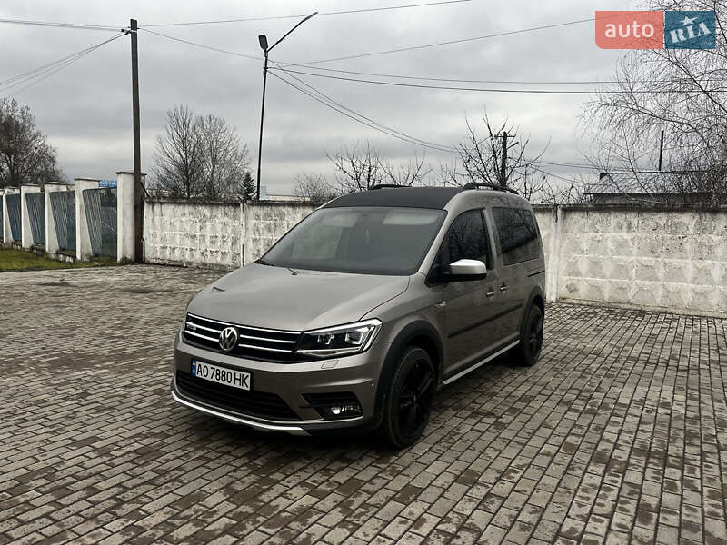 Минивэн Volkswagen Caddy 2018 в Иршаве