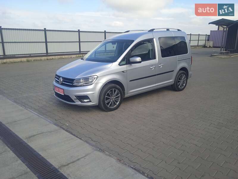 Минивэн Volkswagen Caddy 2016 в 