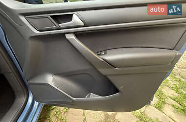 Минивэн Volkswagen Caddy 2015 в 