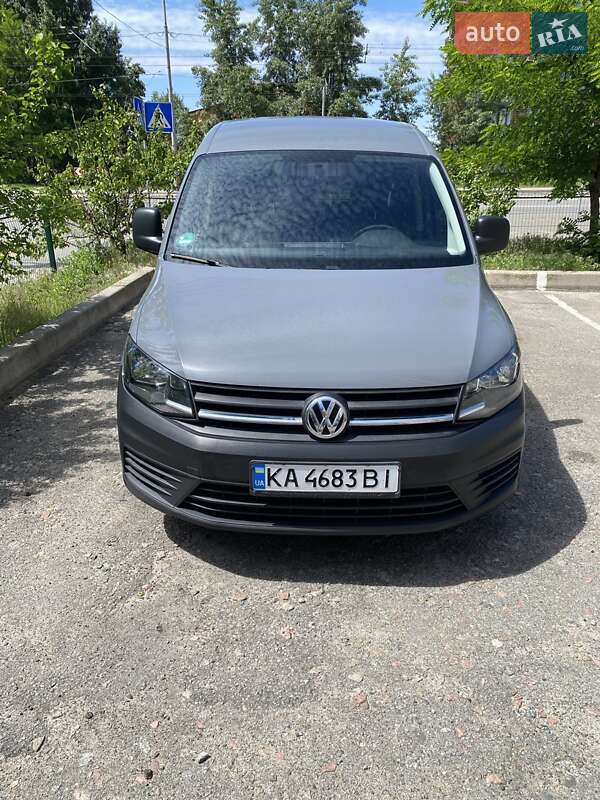 Грузовой фургон Volkswagen Caddy 2016 в Киеве