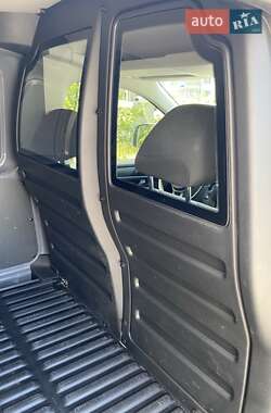 Грузовой фургон Volkswagen Caddy 2016 в 