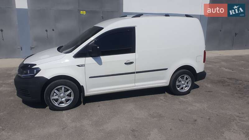 Грузовой фургон Volkswagen Caddy 2017 в Славуте
