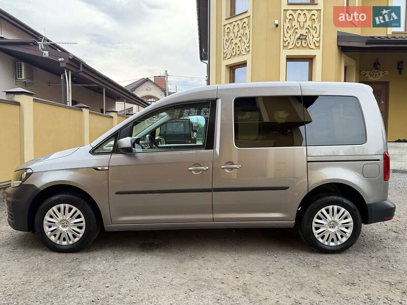 Минивэн Volkswagen Caddy 2017 в Львове