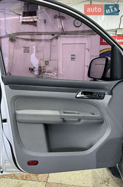 Мінівен Volkswagen Caddy 2011 в 