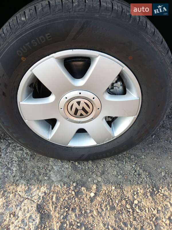 Мінівен Volkswagen Caddy 2006 в Чернівцях
