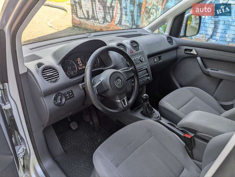 Мінівен Volkswagen Caddy 2014 в Луцьку