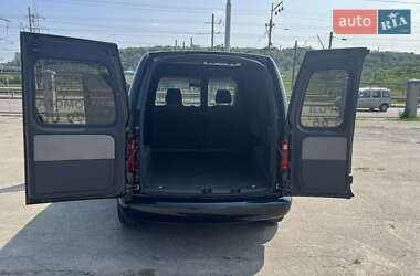 Грузовой фургон Volkswagen Caddy 2011 в 