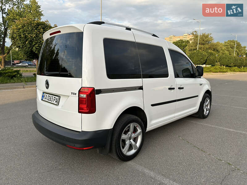 Мінівен Volkswagen Caddy 2017 в Києві