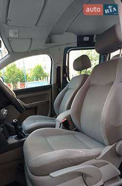Минивэн Volkswagen Caddy 2010 в 