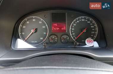 Минивэн Volkswagen Caddy 2010 в 