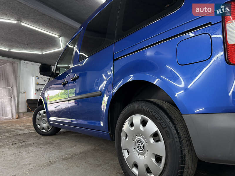Минивэн Volkswagen Caddy 2006 в Кременце