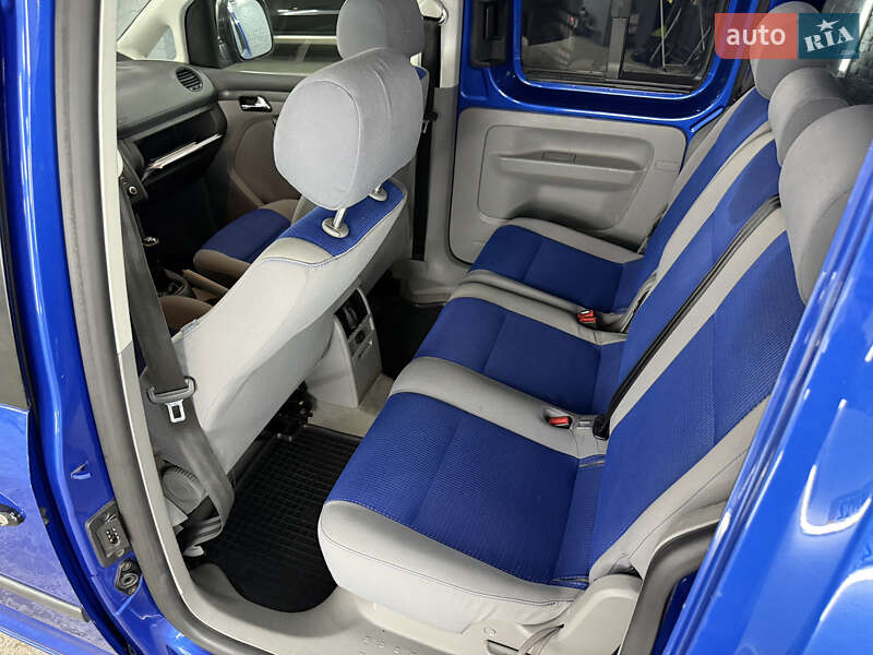 Минивэн Volkswagen Caddy 2006 в Кременце