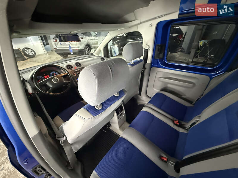Минивэн Volkswagen Caddy 2006 в Кременце