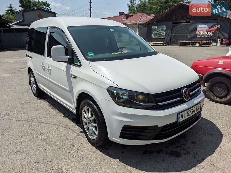 Мінівен Volkswagen Caddy 2017 в  фото Мінівен Volkswagen Caddy 2017 в