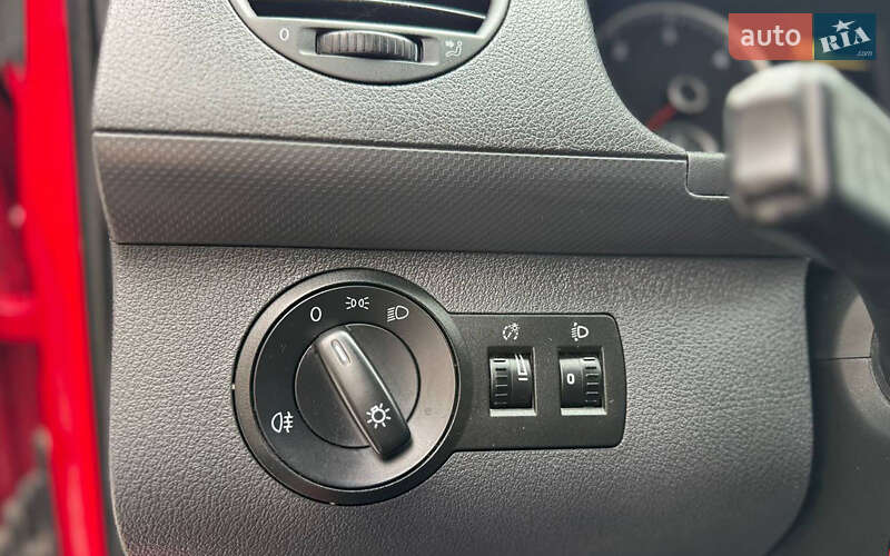 Минивэн Volkswagen Caddy 2014 в Черновцах