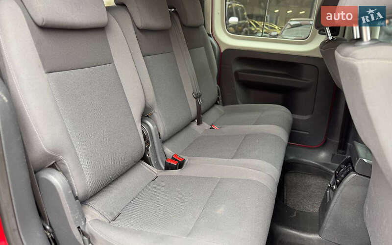 Минивэн Volkswagen Caddy 2014 в Черновцах
