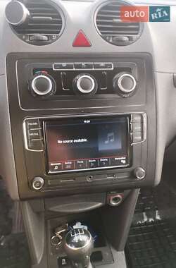 Минивэн Volkswagen Caddy 2011 в 