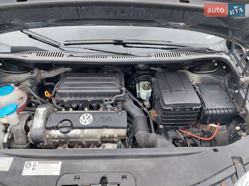 Минивэн Volkswagen Caddy 2010 в Виннице