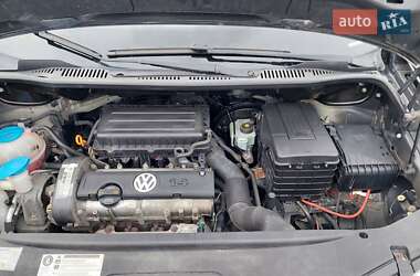 Минивэн Volkswagen Caddy 2010 в 