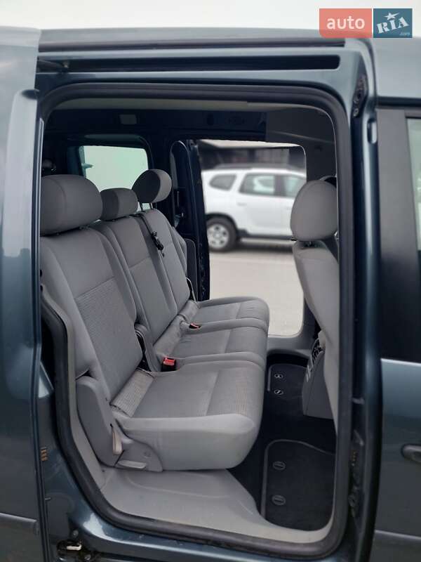 Минивэн Volkswagen Caddy 2010 в Виннице