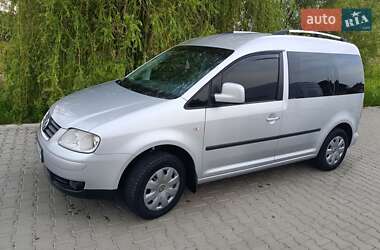 Минивэн Volkswagen Caddy 2010 в Черновцах
