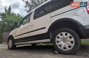Минивэн Volkswagen Caddy 2013 в 