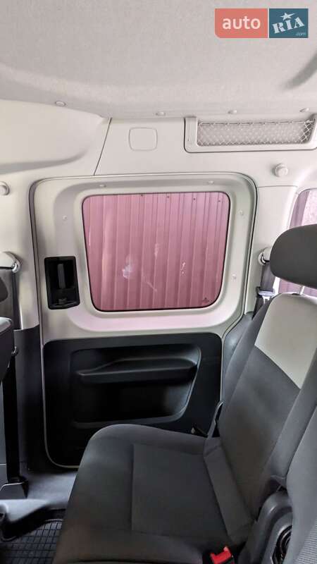 Мінівен Volkswagen Caddy 2013 в Ківерцях