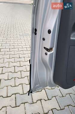 Минивэн Volkswagen Caddy 2011 в 