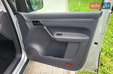 Минивэн Volkswagen Caddy 2011 в 