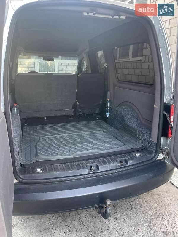 Минивэн Volkswagen Caddy 2011 в Черкассах