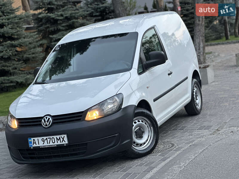 Грузовой фургон Volkswagen Caddy 2013 в Киеве