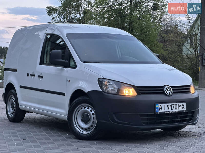 Грузовой фургон Volkswagen Caddy 2013 в Киеве