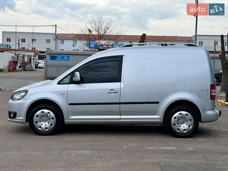 Грузовой фургон Volkswagen Caddy 2016 в Одессе