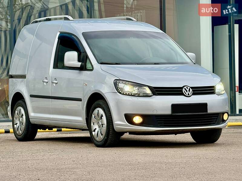 Грузовой фургон Volkswagen Caddy 2016 в Одессе