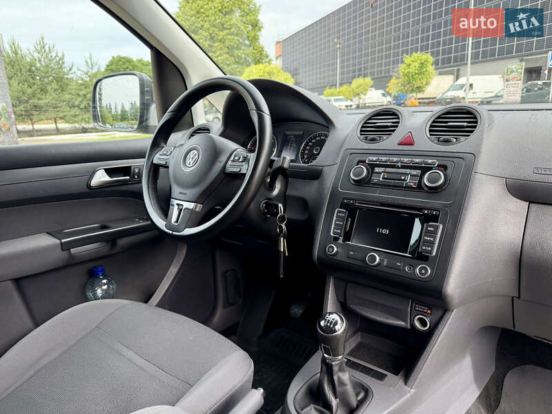 Минивэн Volkswagen Caddy 2014 в Луцке