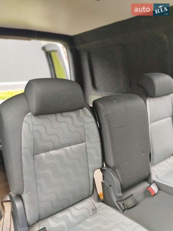 Вантажопасажирський фургон Volkswagen Caddy 2012 в Білій Церкві